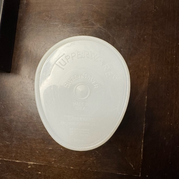 Tupperware - Picture 8 of 9